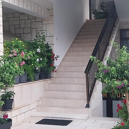 Apartmani Liberan 네움 외부 사진